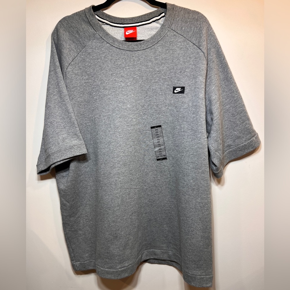 Nike Men’s Gray Short Sleeve Tee Classic Crew Neck